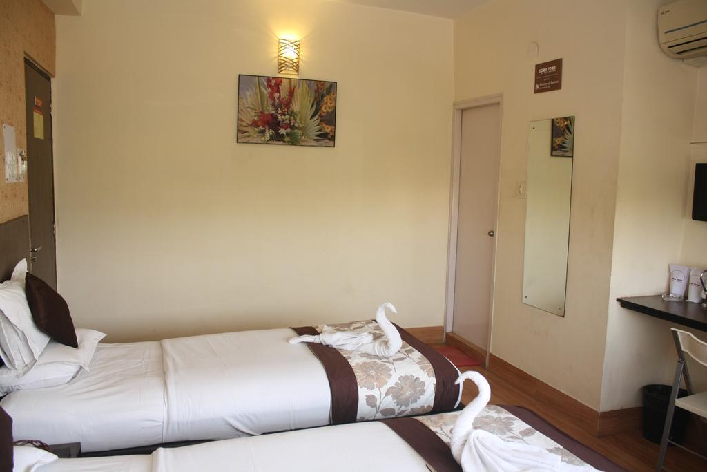 Down Town Guest House Калькутта Экстерьер фото